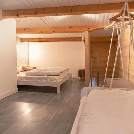 Apartment Rare, Triplex 12 Personnes, Acces Direct Aux Pieds